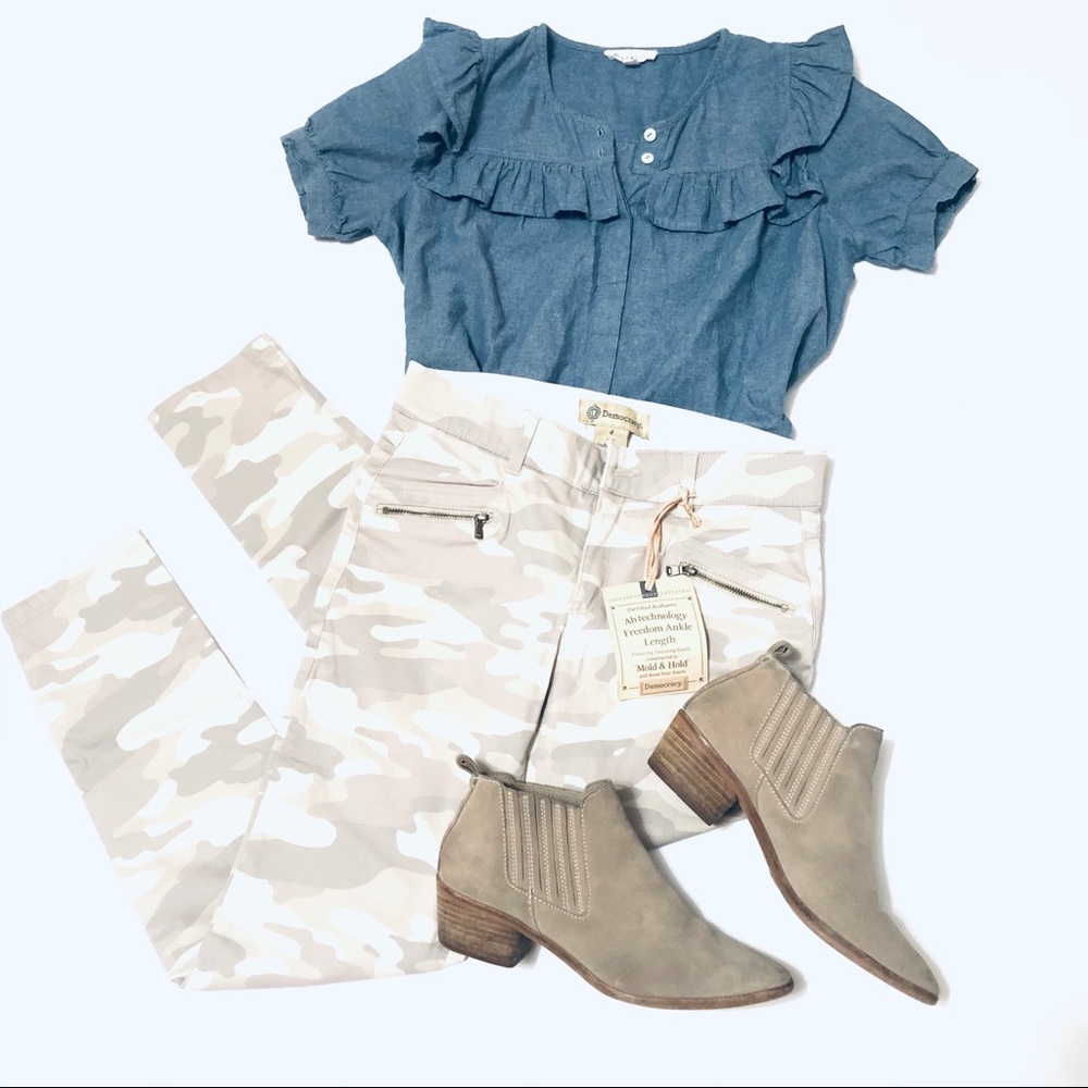 Promesa Chambray Ruffle Top Size S
